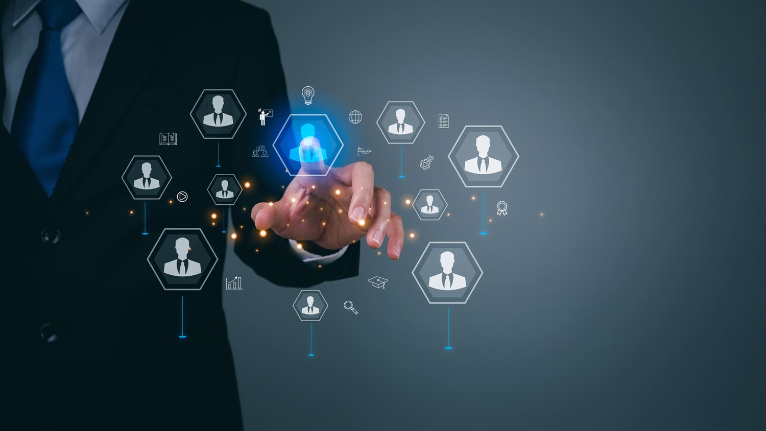 リーダー育成が失敗する理由とは？科学的な選抜・配置の4ステップ